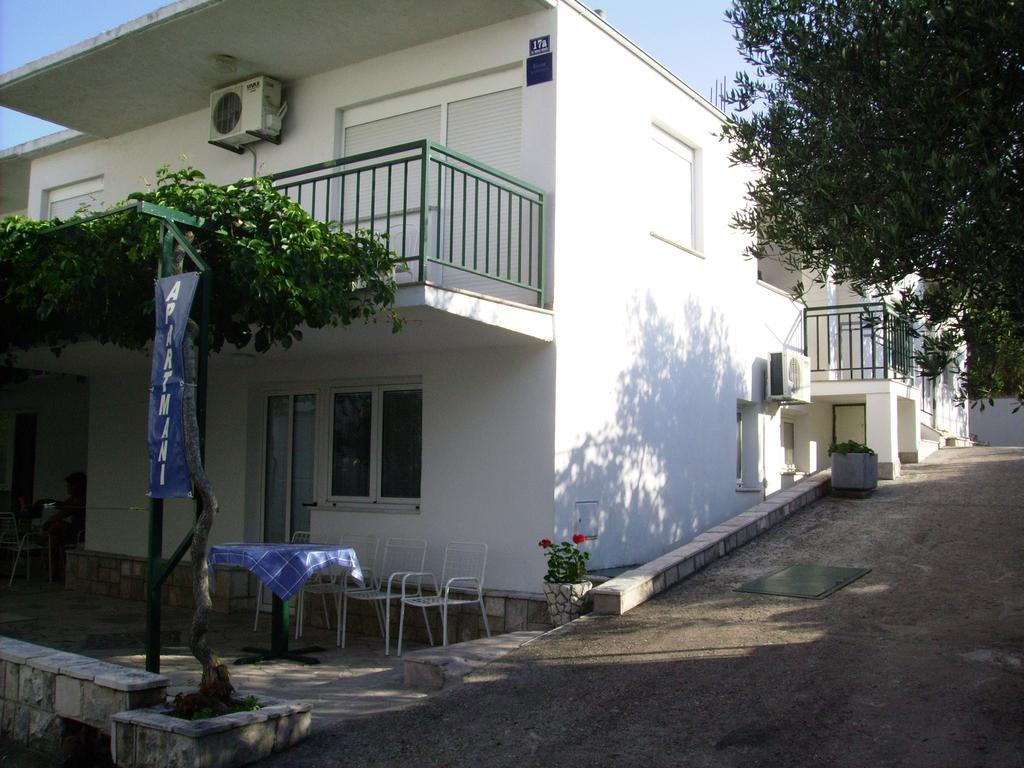Apartments Zovko ดราเช ภายนอก รูปภาพ