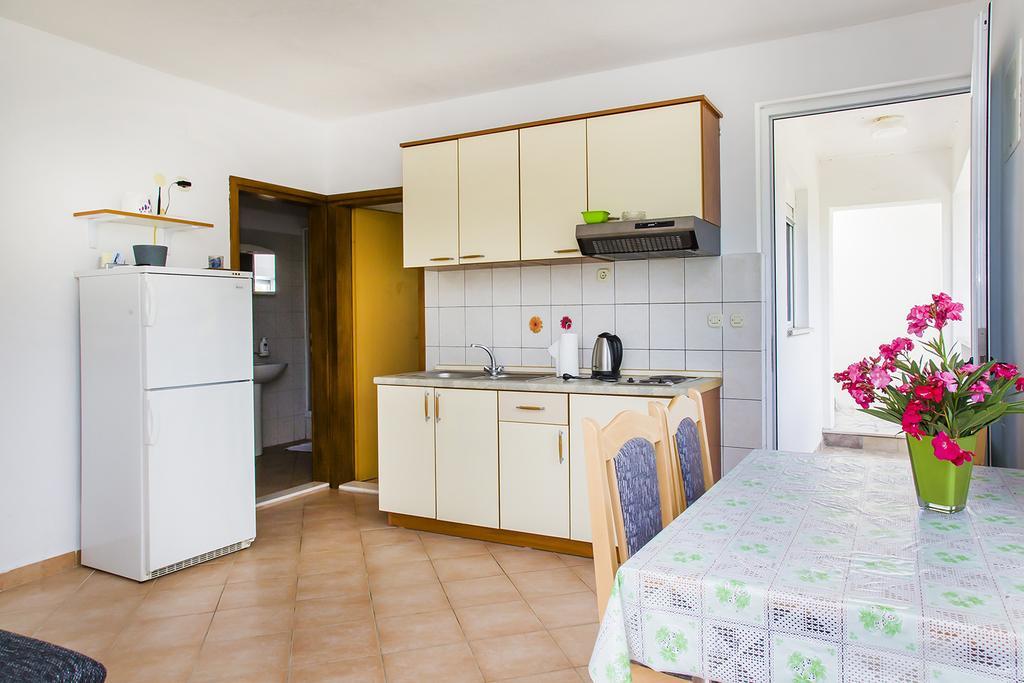 Apartments Zovko ดราเช ภายนอก รูปภาพ