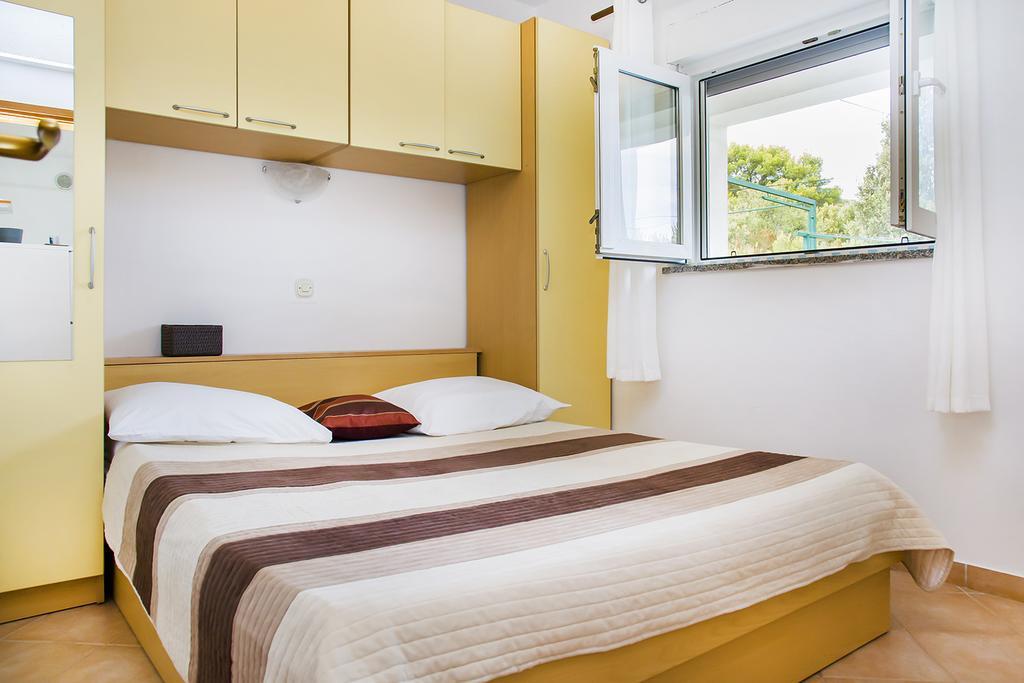 Apartments Zovko ดราเช ภายนอก รูปภาพ